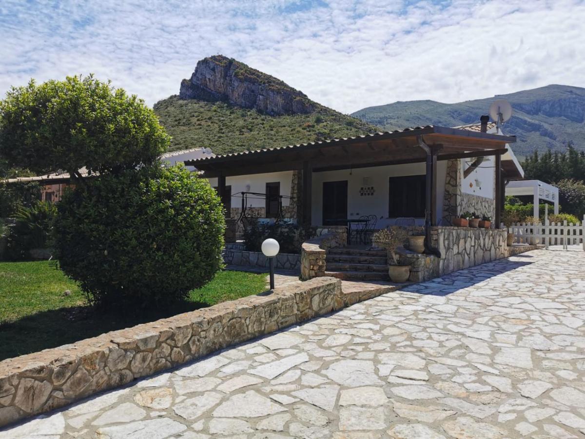 Villa Hibiscus Кастелламмаре-дель-Голфо Экстерьер фото
