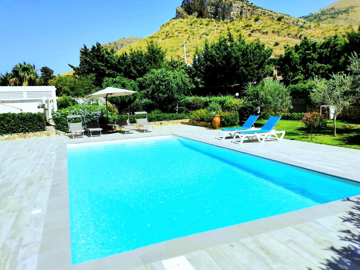 Villa Hibiscus Кастелламмаре-дель-Голфо Экстерьер фото